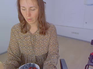L0liver 21-07-2021 Topless 